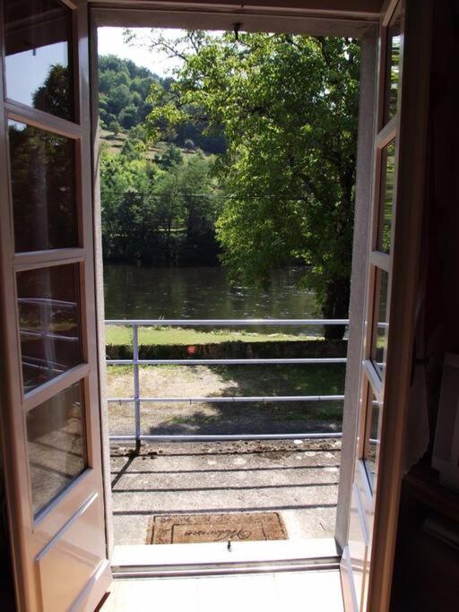 Vue Du Pont Appartement Entraygues-sur-Truyère Buitenkant foto